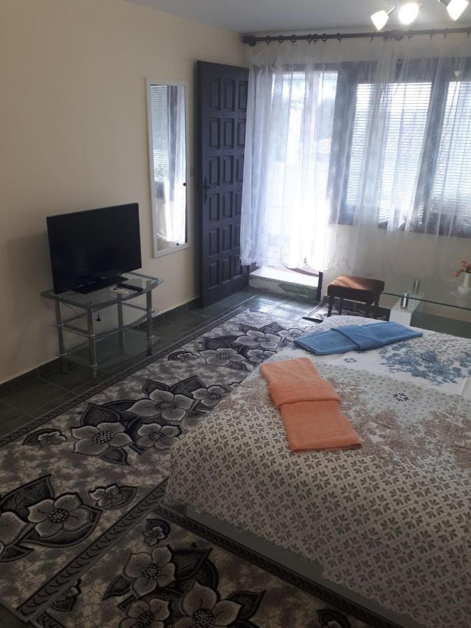 Евтини Апартаменти И Стаи До Морето-Варна-Евксиноград-До Dentaprime St Constantin et Helena Extérieur photo